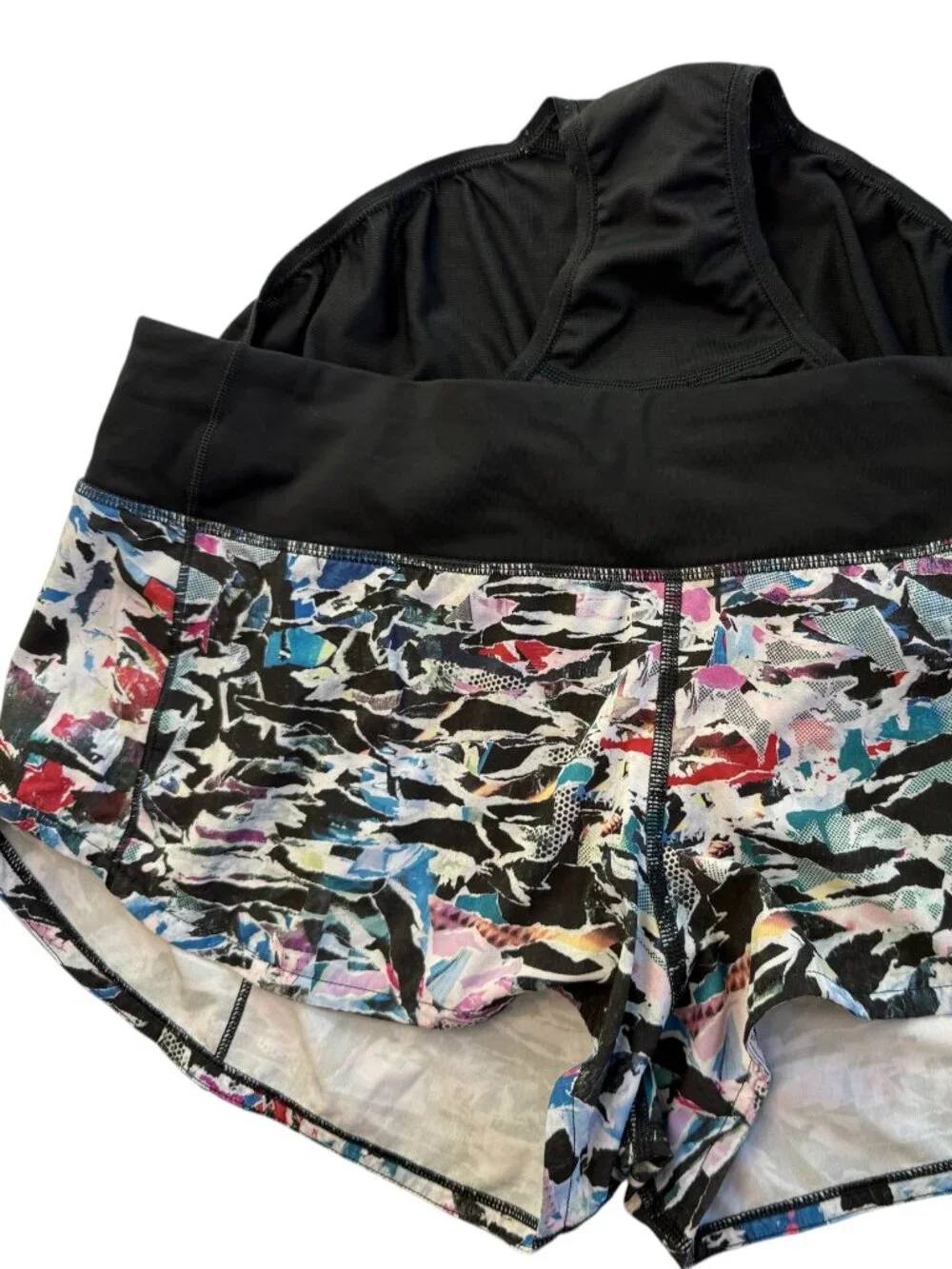 Lululemon Shorts Black Waist White Abstract Blue Pattern. Size women's 8.  Short